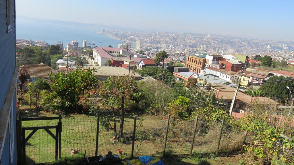 Hostal Faro Azul Valparaíso Buitenkant foto