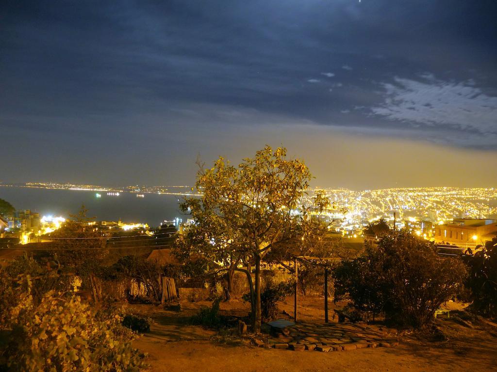 Hostal Faro Azul Valparaíso Buitenkant foto